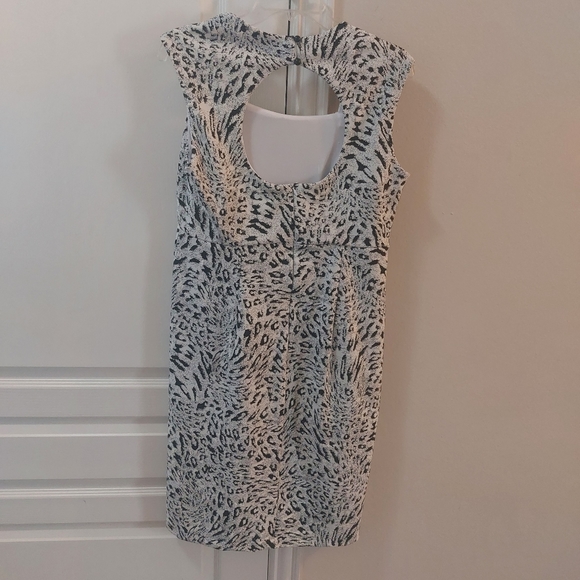 CARMEN Carmen Marc Volvo Black and  White Dress Size Large - Picture 11 of 12